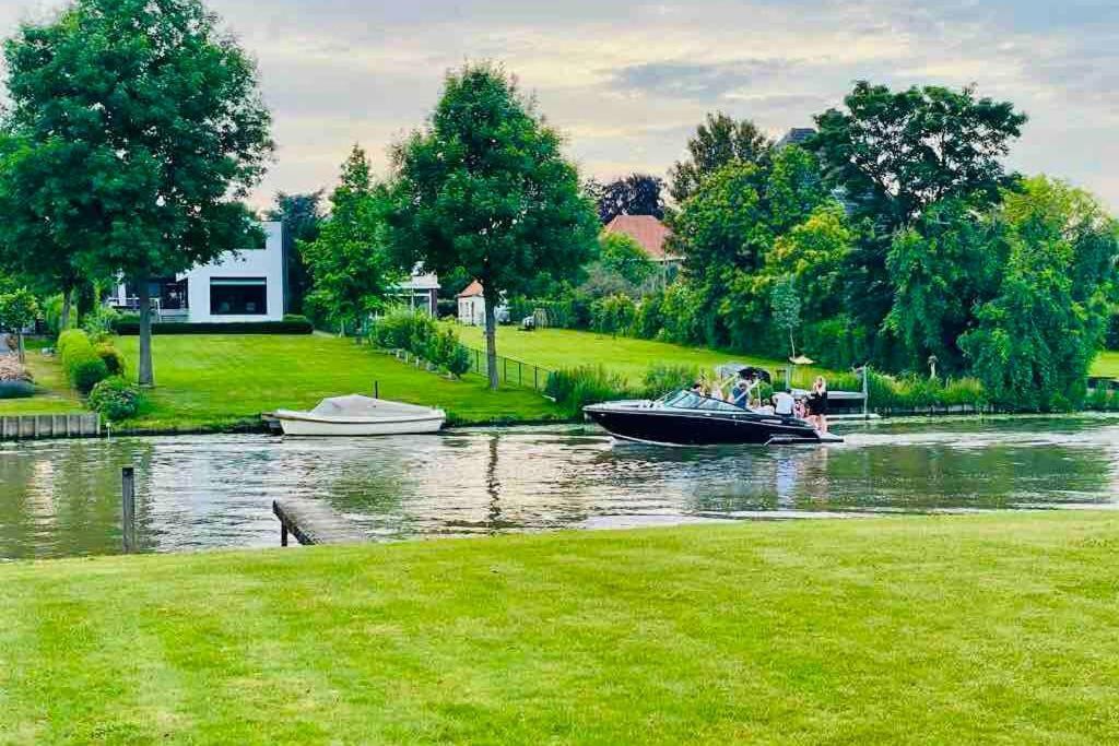 Charmante villa aan de Leie (optie op boot) Sint-Martens-Latem Buitenkant foto